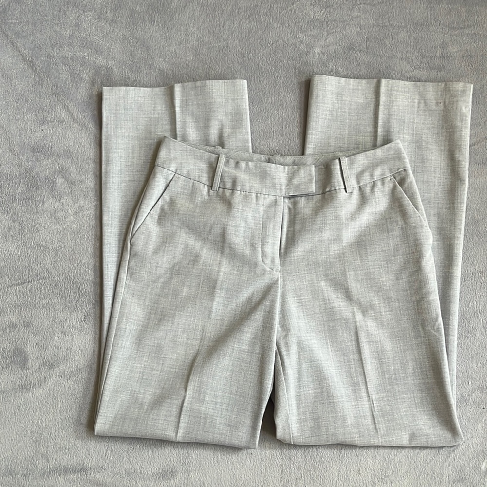 🌹Bundle 3 or more for $10 a pair🌹 Worthington Dress Pants  Excellent. Size 6